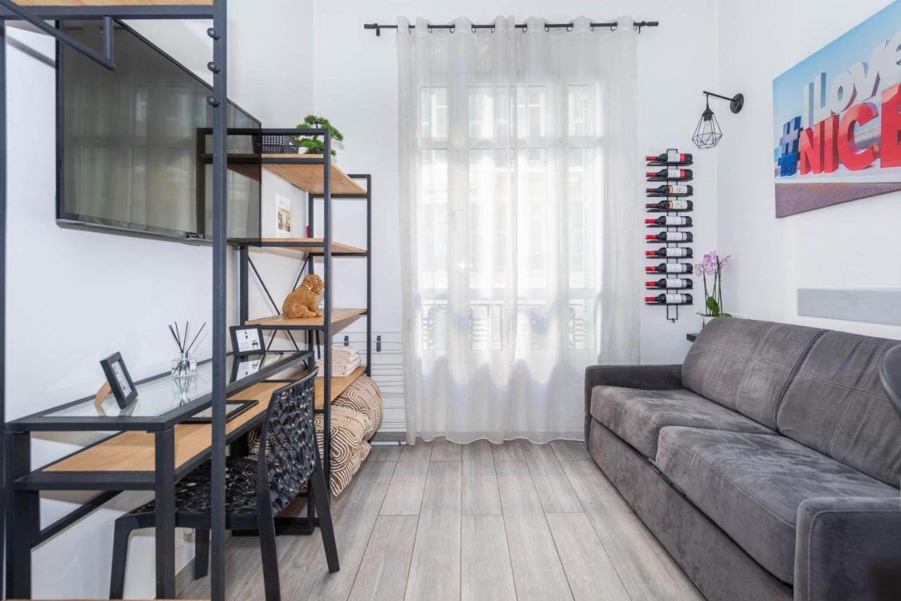Nice Centre Flat - Modern, Quiet And Brand New Экстерьер фото