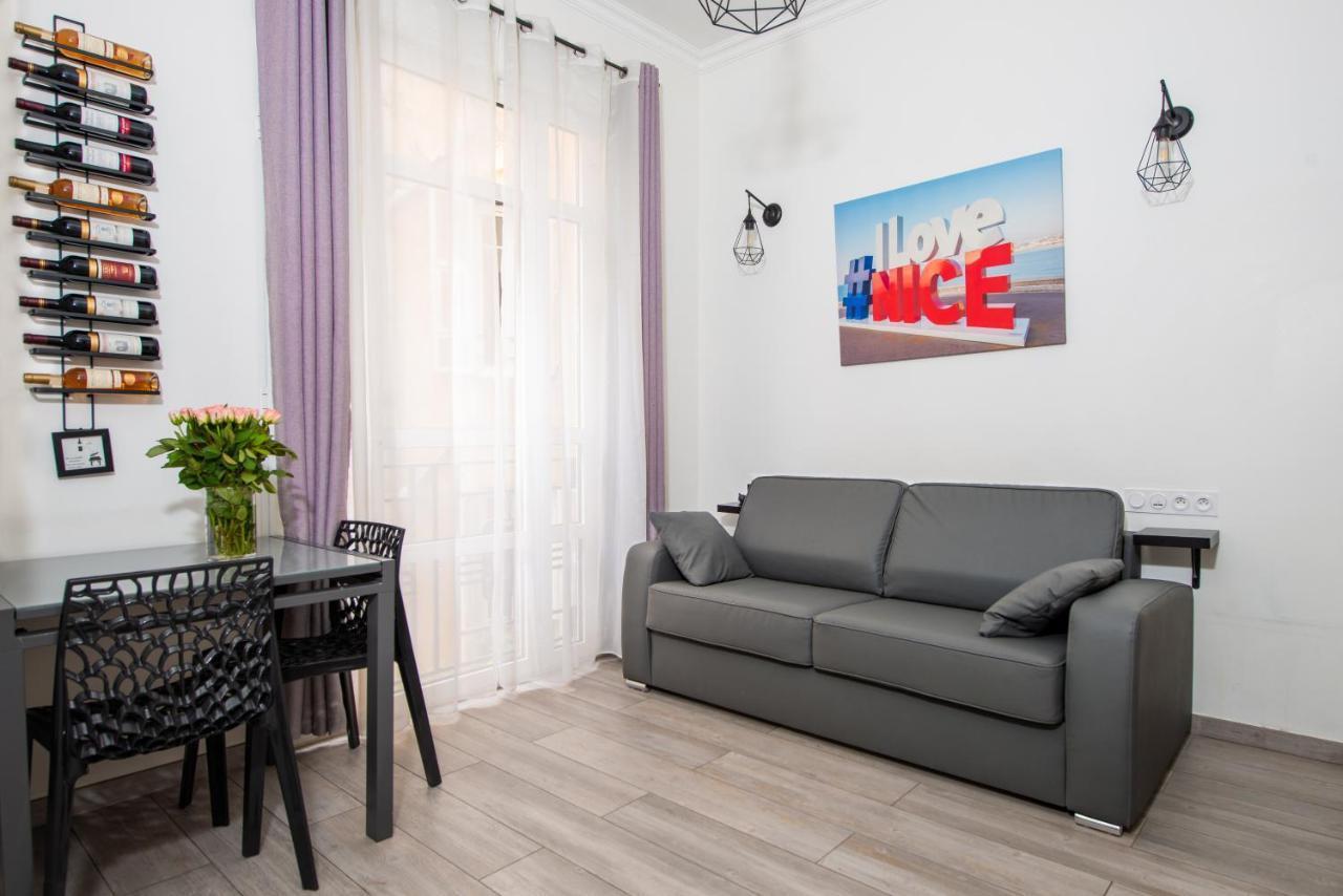 Nice Centre Flat - Modern, Quiet And Brand New Экстерьер фото